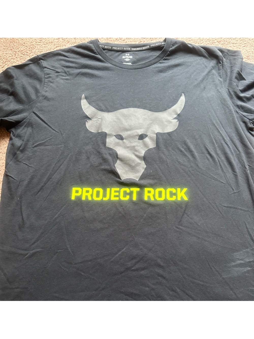 Under Armour Men's Project Rock Brahma Bull Short-Sleeve T-Shirt Black XL